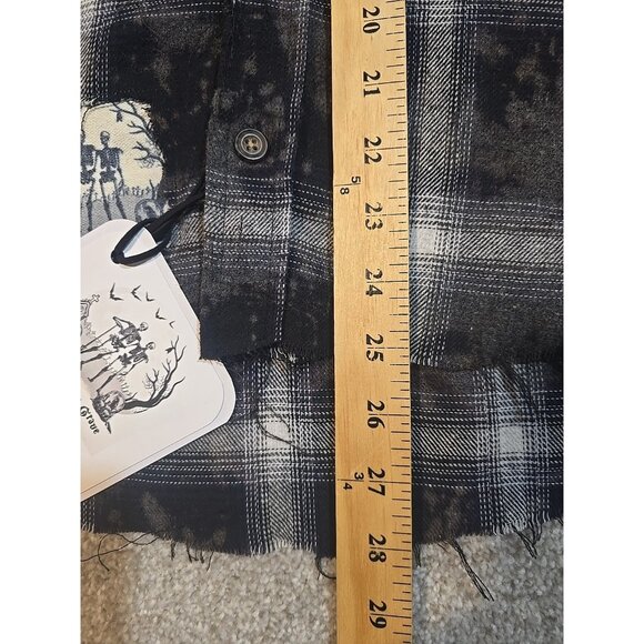 OOAK Upcycle Flannel Shacket Alice Cooper Rock Music Graphic Tee Boyfriend Large - Picture 6 of 10